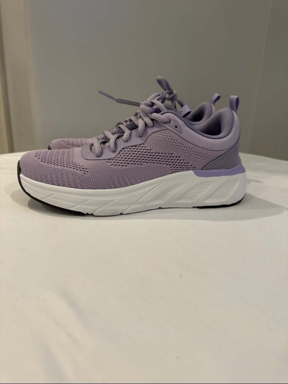 Women's Lavender Athletic Lace-Up Running Shoes